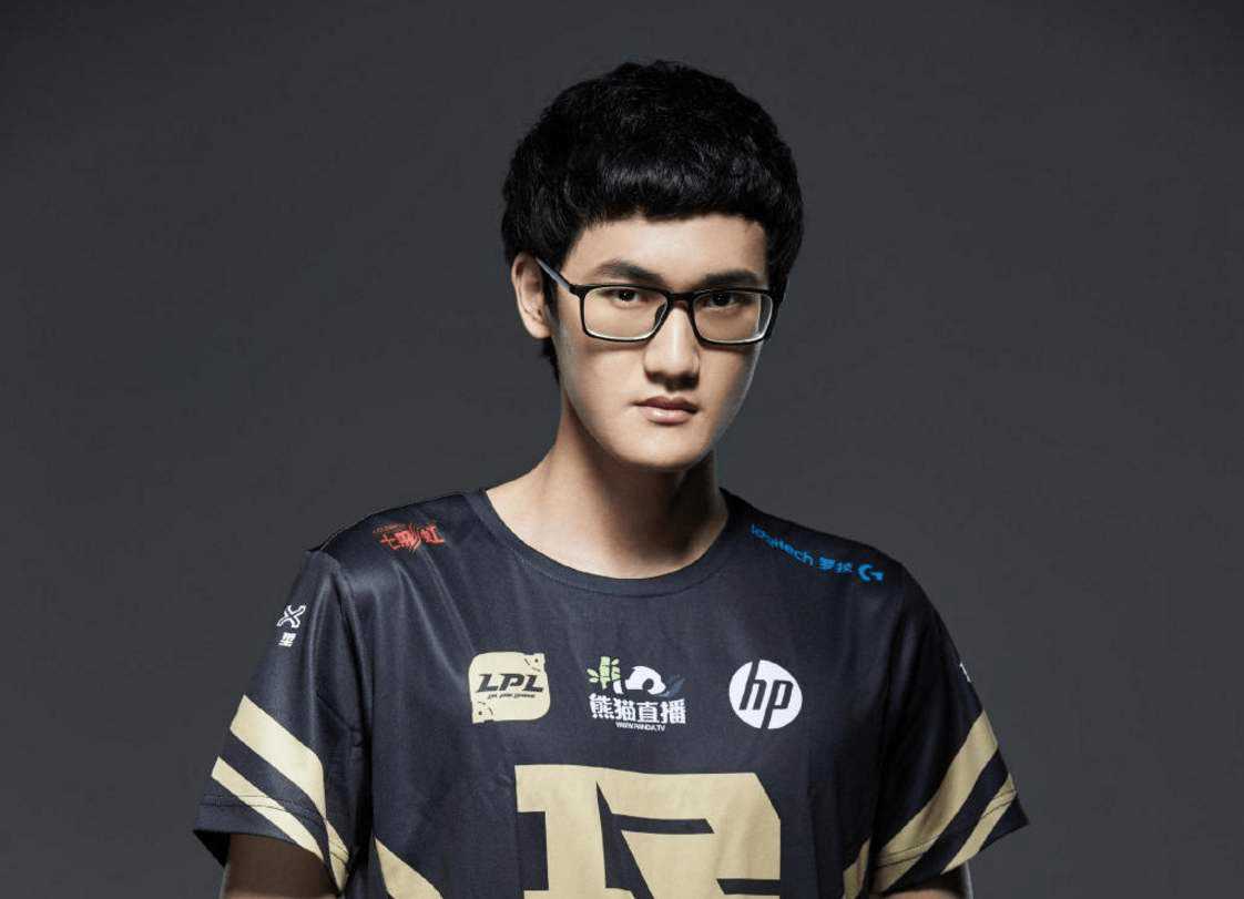 Faker巅峰对决，Karsa与30激战快船分钟，势不可挡胜负难料！的简单介绍