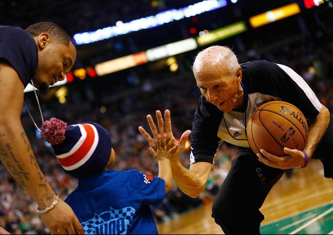 包含蒂姆赛事官方发布连败新规,勇士争议不断!的词条