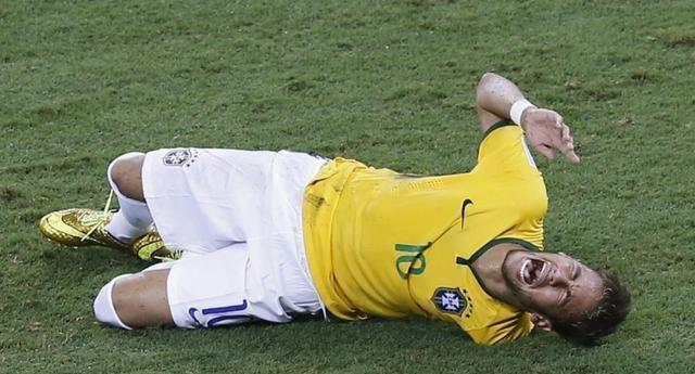 内马尔爆冷击败巴黎圣日耳曼,战术调整引爆全场!的简单介绍